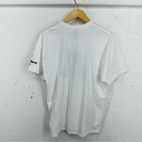 Colorado Avalanche Signed XL T Shirt #83 Matthew Nieto #37 J.T. Compher & Bernie - Picture 5 of 15